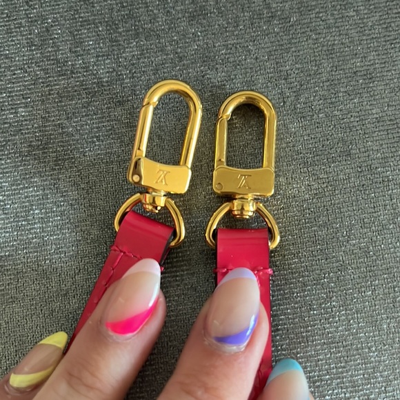 Louis Vuitton Vernis Mira Clutch w/ chain strap and leather strap! - Picture 10 of 13